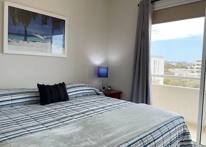 Walk To Beach, King Bed 2b2 Newly Furnished * Cabo San Lucas